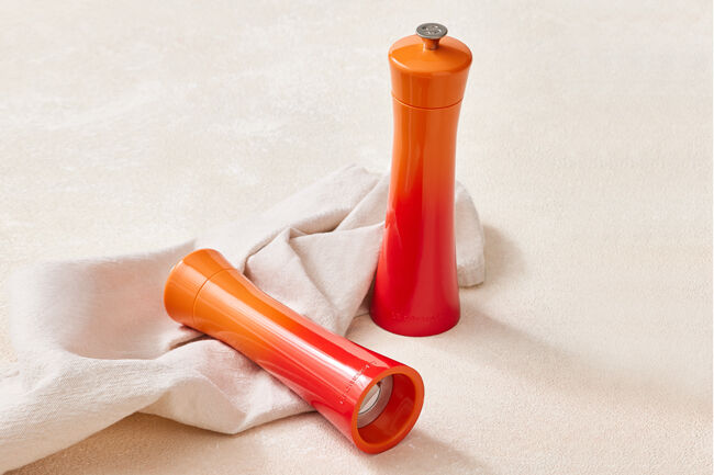 Le Creuset Modern Pepper Mill 21cm FlameFlame image number 6